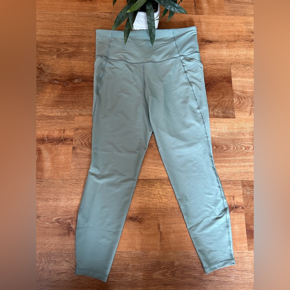 All-in-Motion pale teal 24” Leggings Comfortable Fit (7/8” crop) high-rise
